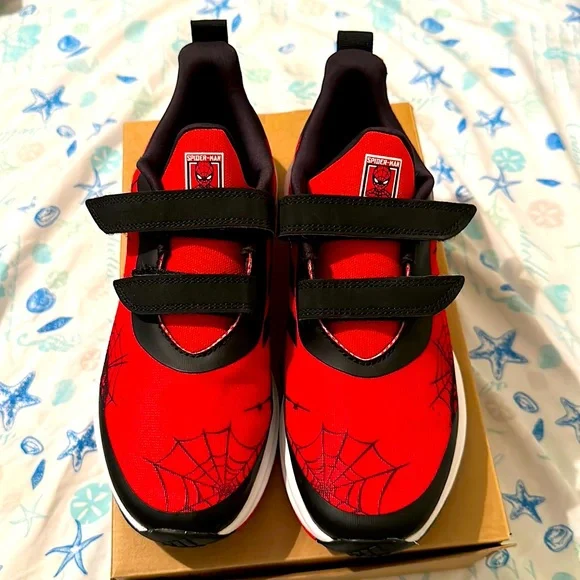 adidas gazelle silver green womens adidas x Marvel Spider-Man Fortarun Shoes Vivid Red / Core Black / Clo –  Sportamore.com